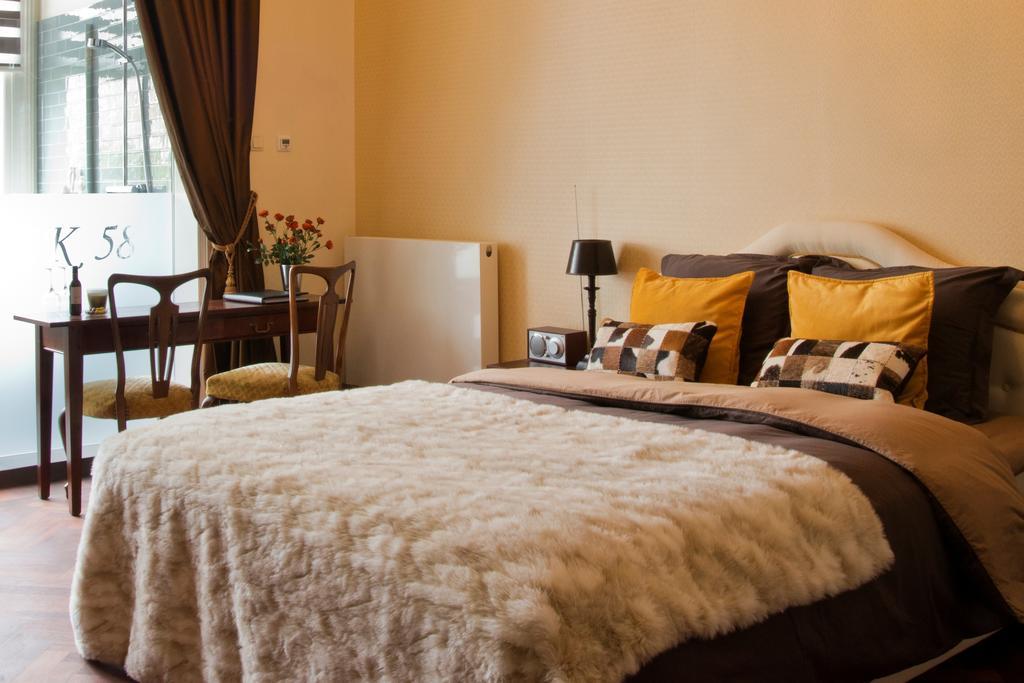 Ck58 Bed & Breakfast Den Haag Ruang foto